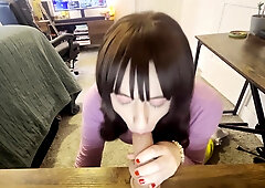 Sissy Crossdresser Deep-throats Fake penis