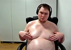 Get me all slippery with massage oil