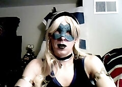 VikkiCD16 is Such a muddy web cam breezy