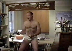 HOT SUIT DADDY MASTURBATING TO COMPLETION 4