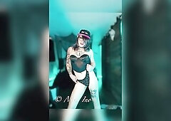 Trans AltGirl showing off her assets