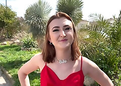 Polly, 28 years old, pole dancing and lesbian games for the naughty girl from Aix-en-Provence! - Jacquie et Michel TV