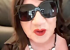 Crossdressers kinky party