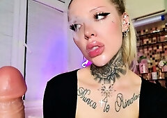 Webcam blonde playing with sex toys on webcam