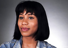 Candid study with horny and sexy nympho called Jenna Foxx