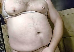 Jiggling my man boobs