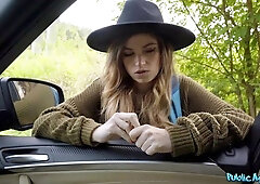 Big-bottomed hottie Nicole Rae is enjoying outdoor sex