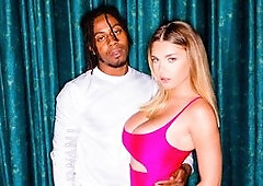 Gabbie looks adorable in her pink dress as she video calls her favorite man to pass some time. when he arrives at her hotel, she is more than ready to