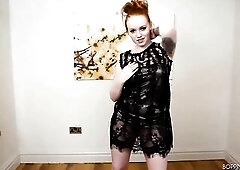 Striptease Clips from the Hottest UK models!