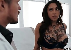 Busty black MILF wants doctors second opinion about insemination