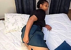 Ebony woman showing cunt