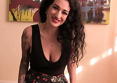 Babysitter gives asloppy blowjob