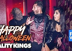 REALITY KINGS - Gianna Dior Clothed In Ebony Latex Takes Quinton's Rod In Front Of The Camera