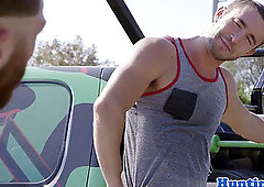 butt-fucked sport hunk drops his milky fountain