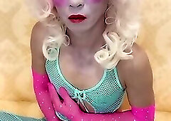 Oanh Le transgender wearing sexy clothes porn playing with an artificial can