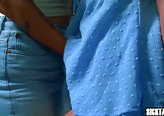 Dana Vespoli fucks lesbian in the car