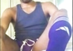 Kennie Jai gets off on cam and pops for you and everyone watching