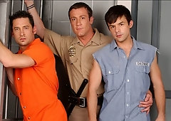 Prison guard Trevor Knight fucks inmates Ari Sylvio & Tucker Scott