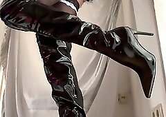 CD Ivona Nyloncum-French maid playtime