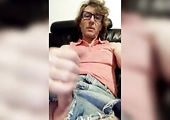 Girly Sissy Béa masturbation in shorts with Large cum and swallowing