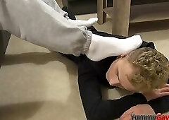 Teens feet worshipped