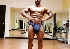 Dectric Lewis - flashing out a lil bit