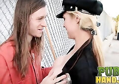 Rude cop Sarah Vandella berates her prisoner and puts him in his place! That guy desperately needs an early release and this babe suggests him a way t