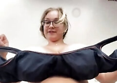 See Cheryl Blossom PMV on now! - Pmv, Cheryl Blossom, Boobdrops Porn Large melons underboob and bouncing that’s all the content in the PMV and the q