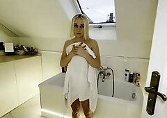 Głodna bezdomna nakarmiona spermą, sex w gardło i zapłata - POLSKIE PORNO