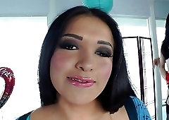 Shemale sucks and fucks in a threesome