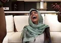 Hilarious & Rare BTS Footage Featuring Arab Superstar