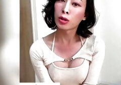 【Amateur Breasty Tranny】Look at my prominent nipps, armpits, hot hose, large jock, and anus whilst I'm in heat.
