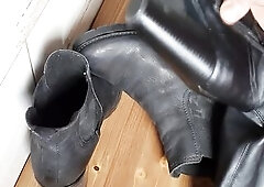 Cumming on ankle boots