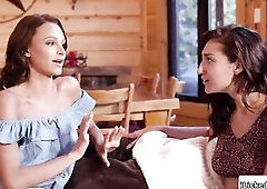 Lesbo convincing str8 bff to let her lick her snatch