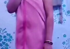 uthami Reddy Manthena removing towel & showing sexy milky boobs in bathroom.