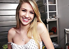 A blonde teen get her tight pussy drilled and face splattered by older dude