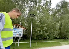 Rico Loko alias Ondrej Seno in rest room (Charlie Reed,Paul Mason,Tony Sweet)