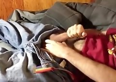 23yo jerking on couch w/ cum!!