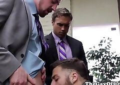 Office hunks threeway fucking on desk