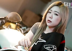 Biker Girl Gets A Huge Load Of Cum In Her Pink Pussy - Psychoporn