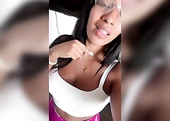 Salute baby ! Do u like my body ?