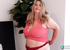 CJ Woods: Southern STEPMOM Enjoys Her Tits & Muff