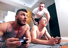 Newbie gamers get some action