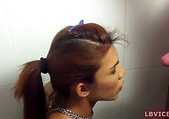 Pee-covered Thai transsexual Mint gives a wild blowjob