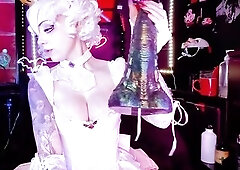 Unboxing Dragon Tail Sextoy From Wandering Bard