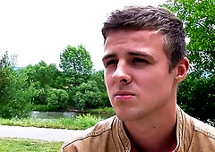 Cute twink from Czech Republic getting cash to get banged outside