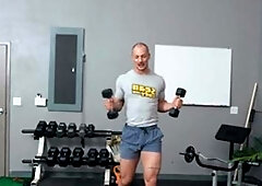 Sean Cody: Gym Studs: Shaven-Headed Evan's Leg Day