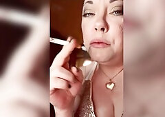 In advance of i put the last touches on, i smoke a cork cigarette fast. Hard pulls on that cigarette to watch my cheek hollows, a lot of open throat i