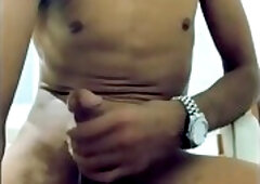 Rebeu montre sa grosse bite