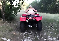 Stacked mature blonde fingers her squirting cunt in the park